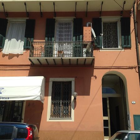 Apartmán Casa Vacanza "Marina San Giuseppe" Ventimiglia Exteriér fotografie